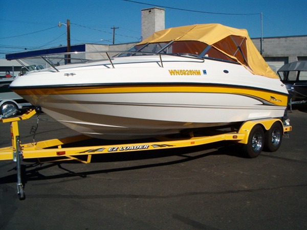 2003 Chaparral 22  SSE205 Power Boats